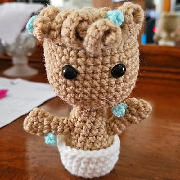 Groot - Picture 2 of 4